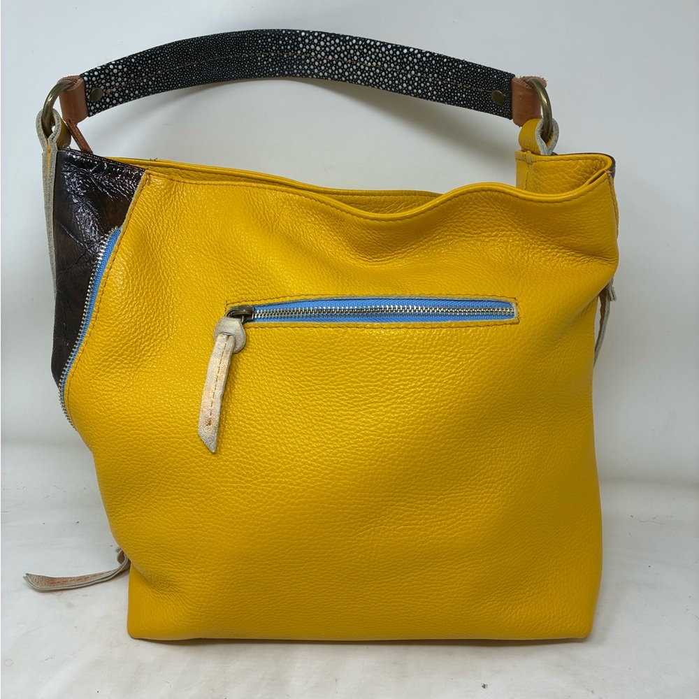 Ebarrito Yellow Pebbled Leather Tote Bag